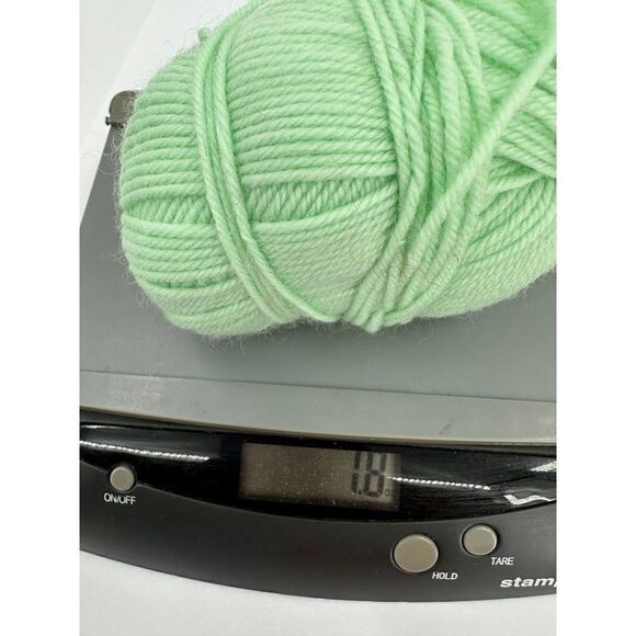 Elegant Heavenly Yarn Chocolate Brown Red Mint Green 100% Merino Wool Skein Lot - Picture 8 of 9